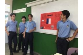 Exposición oral de Inglés alumnos 2do año turno tarde